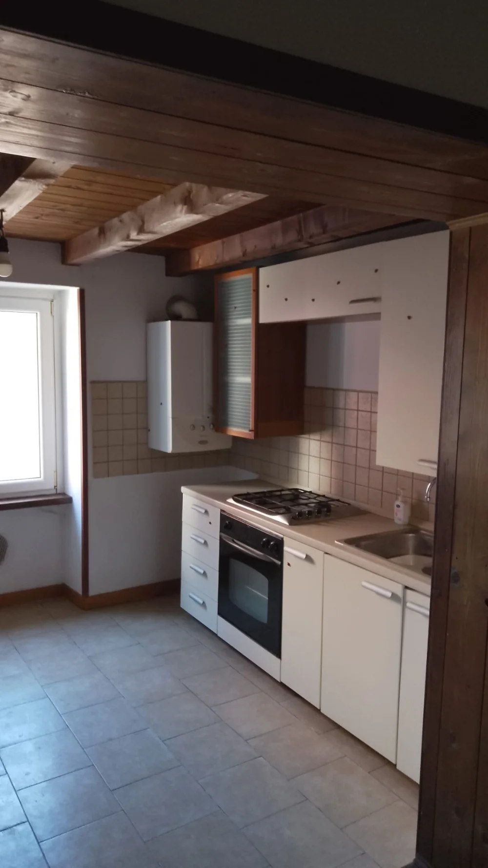 Foto 2 di Vicobarone: Ampio Appartamento su due livelli, Ristrutturato a Vicobarone